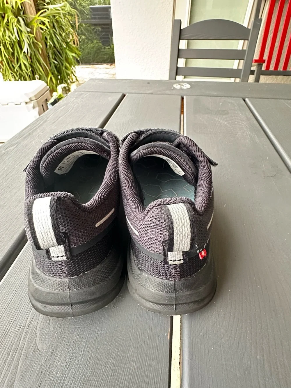 On Running Kids Black Mesh Sneakers with Hook-and-Loop Strap